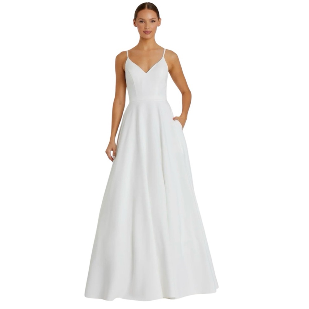 Ieena for Mac Duggal Classic White V-neck A-Line Ball Gown Size 14